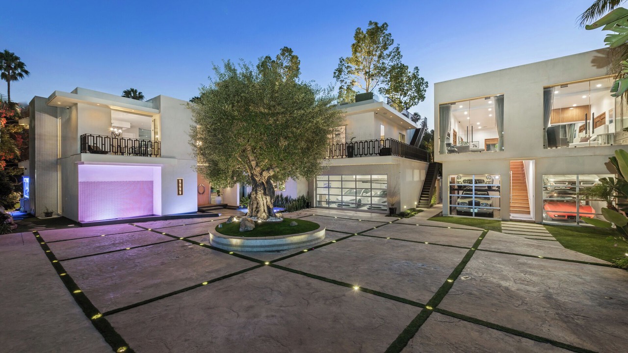 Photo of Outdoor in Beverly Hills