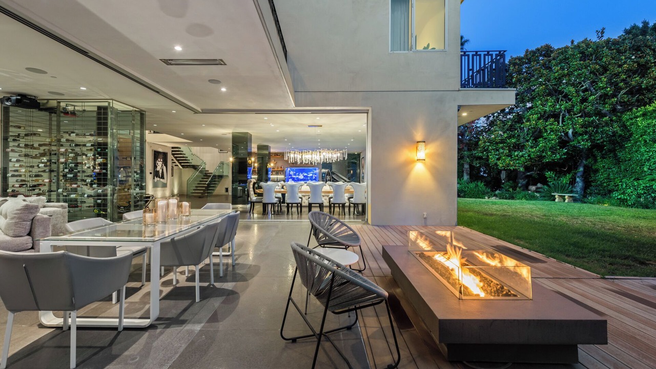 Photo of Outdoor in Beverly Hills