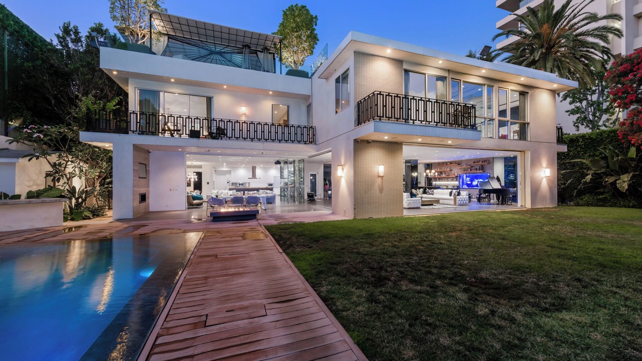 Photo of Outdoor in Beverly Hills