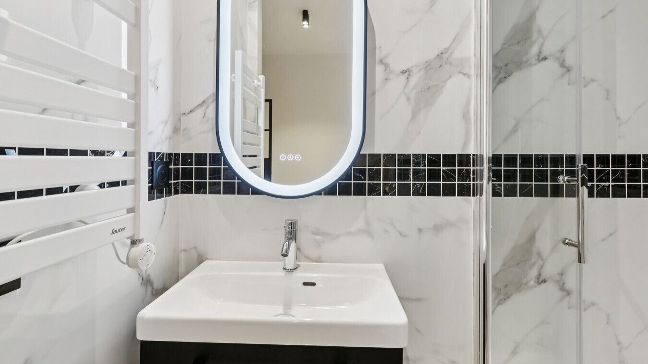 Photo of Bathroom in 3rd Arrondissement