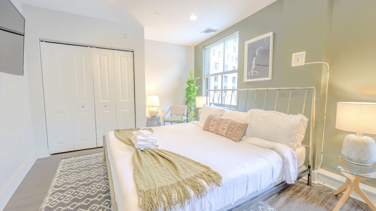 Photo of Bedroom in Boston Financial District