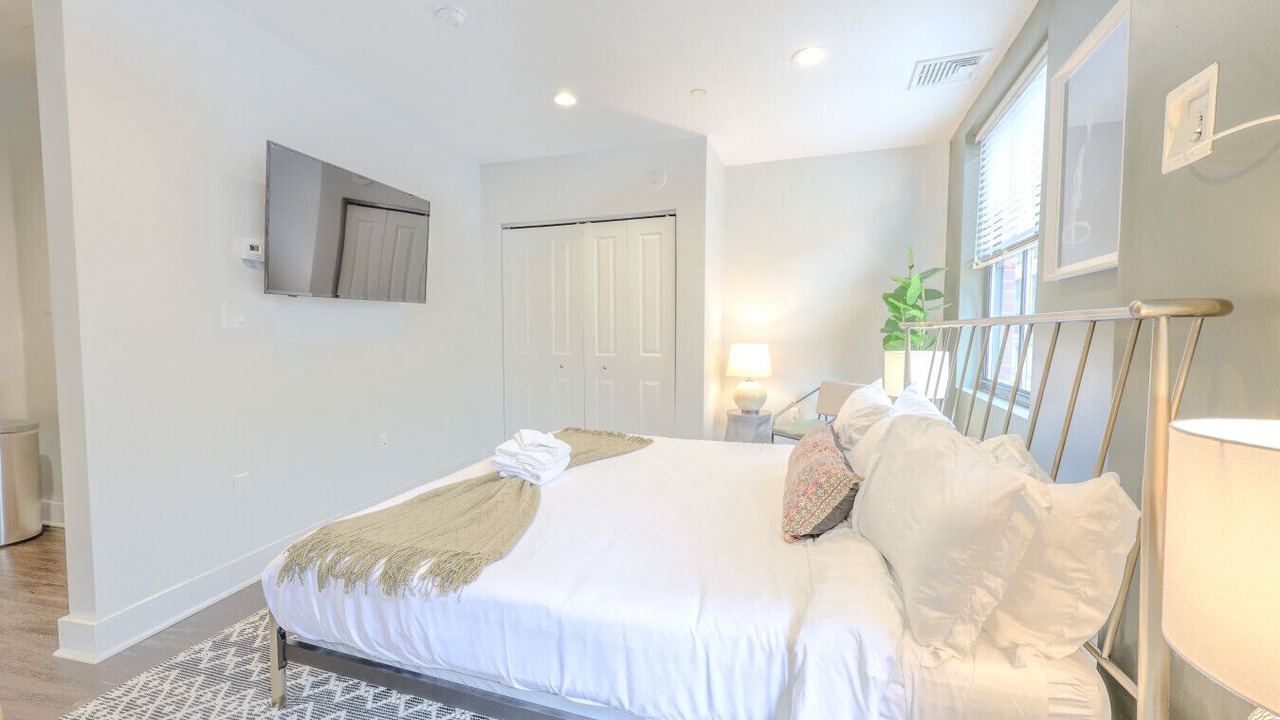 Photo of Bedroom in Boston Financial District