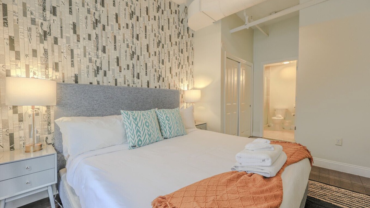 Photo of Bedroom in Downtown Boston