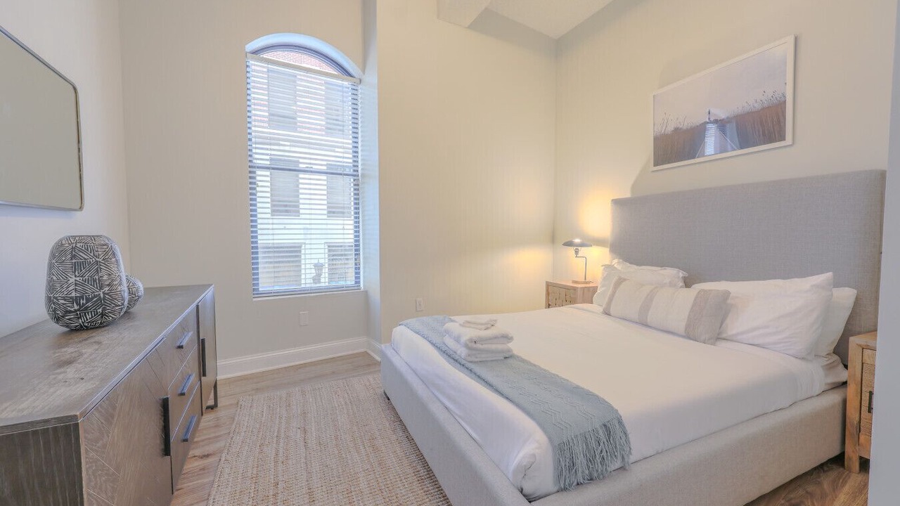 Photo of Bedroom in Boston Financial District