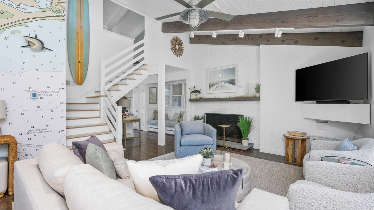 Photo of Bedroom in West Yarmouth