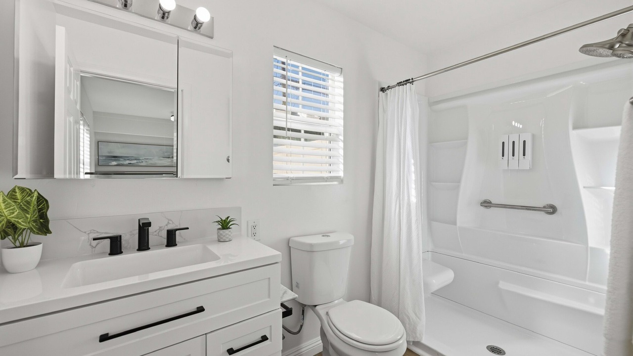 Photo of Bathroom in Simi Valley