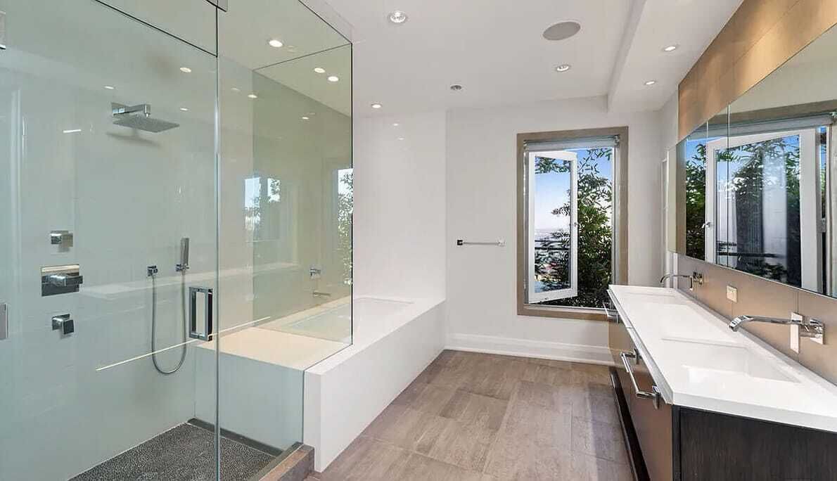 Photo of Bathroom in Hollywood Hills West