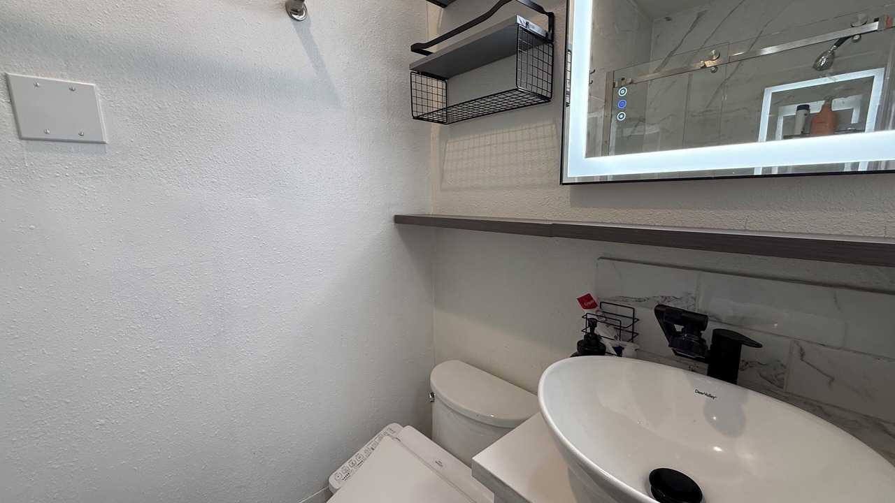 Photo of Bathroom in Gardena