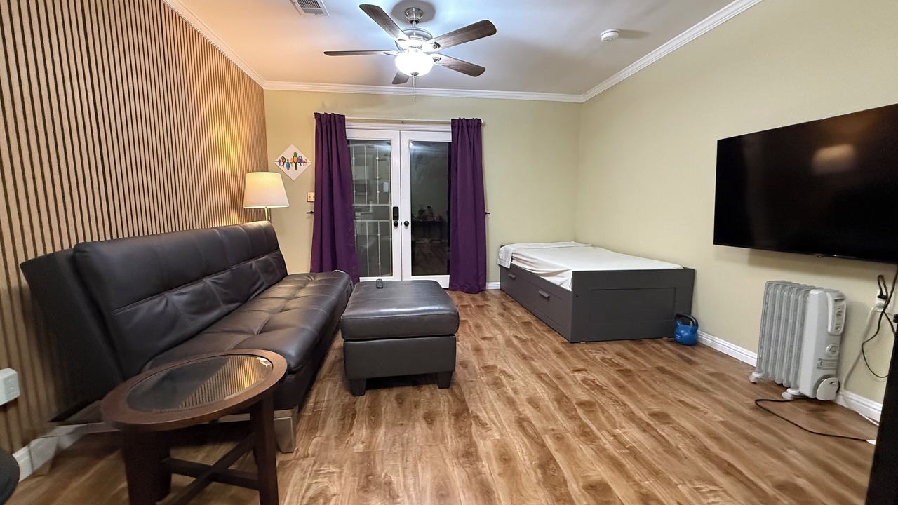 Photo of Livingroom in Gardena