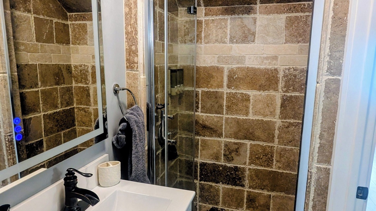 Photo of Bathroom in Alhambra