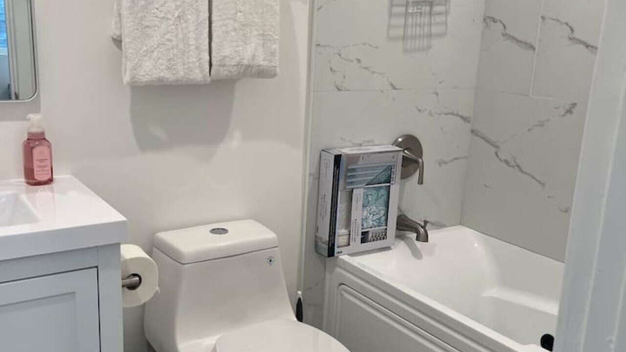 Photo of Bathroom in Woodland Hills