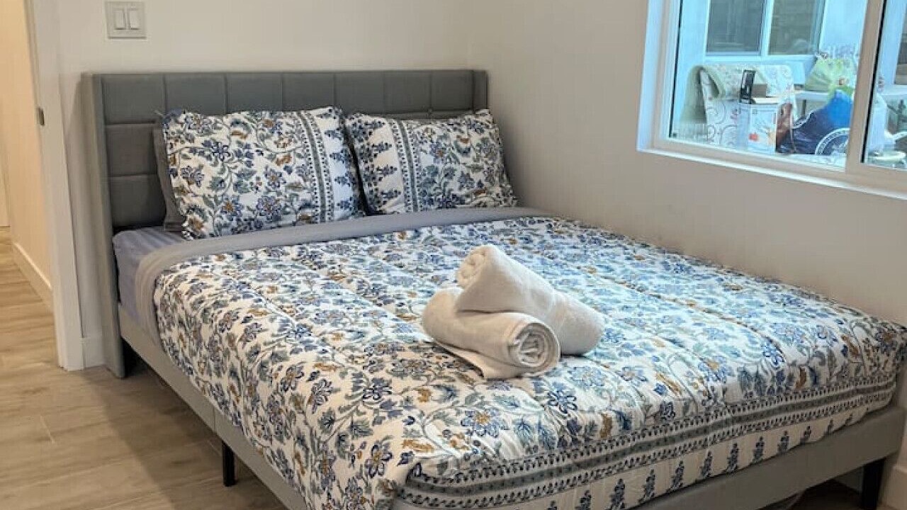 Photo of Bedroom in Woodland Hills