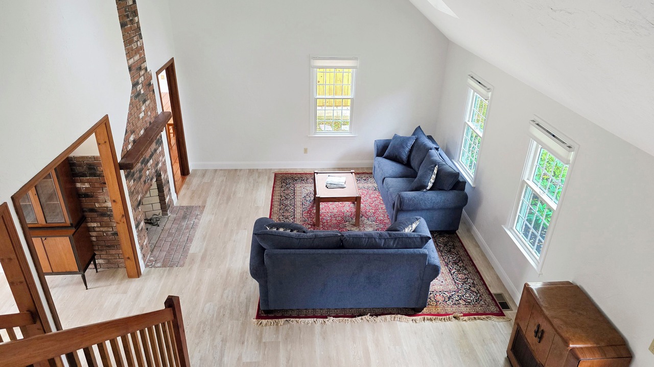 Photo of Livingroom in West Falmouth