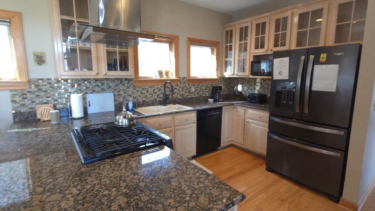 Photo of Kitchen in Mountainside