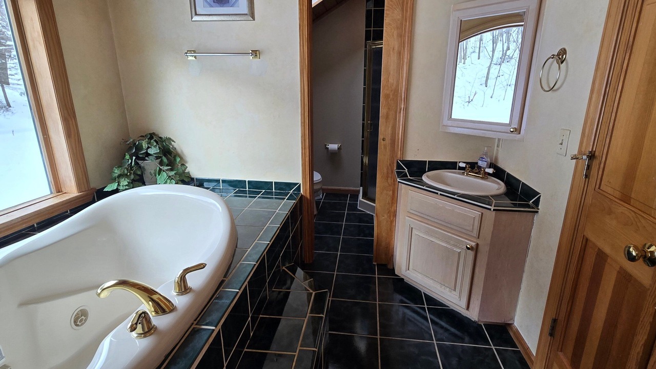 Photo of Bathroom in Mountainside