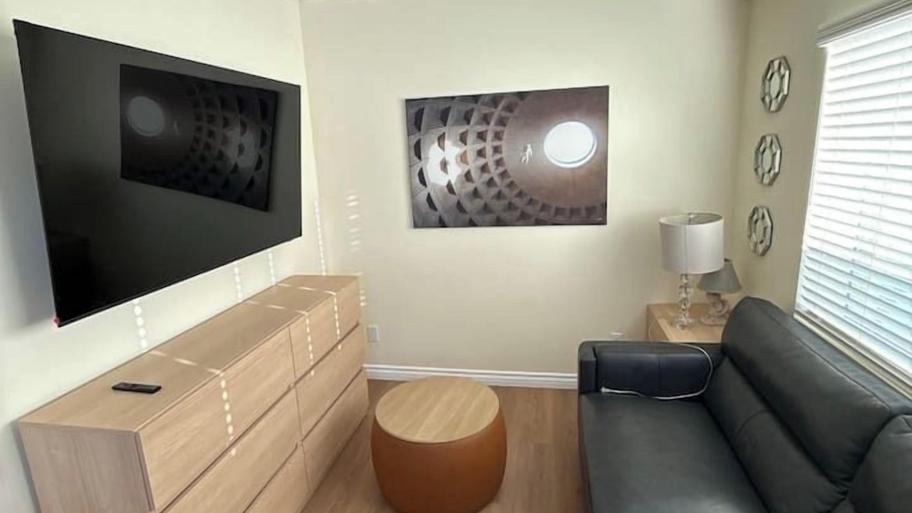 Photo of Livingroom in Simi Valley