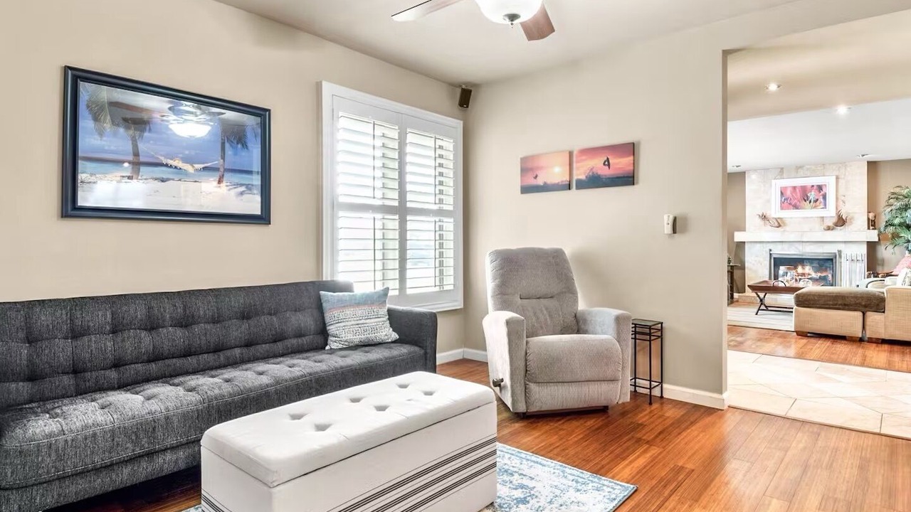 Photo of Livingroom in Huntington Beach