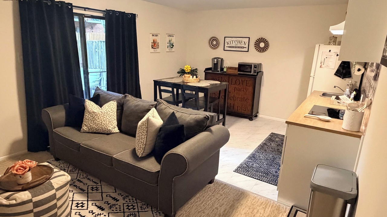 Photo of Livingroom in Simpsonville