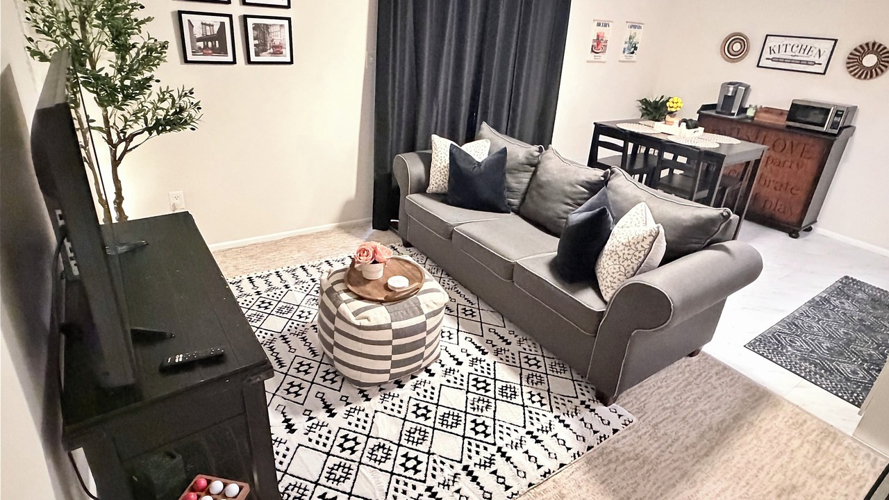 Photo of Livingroom in Simpsonville
