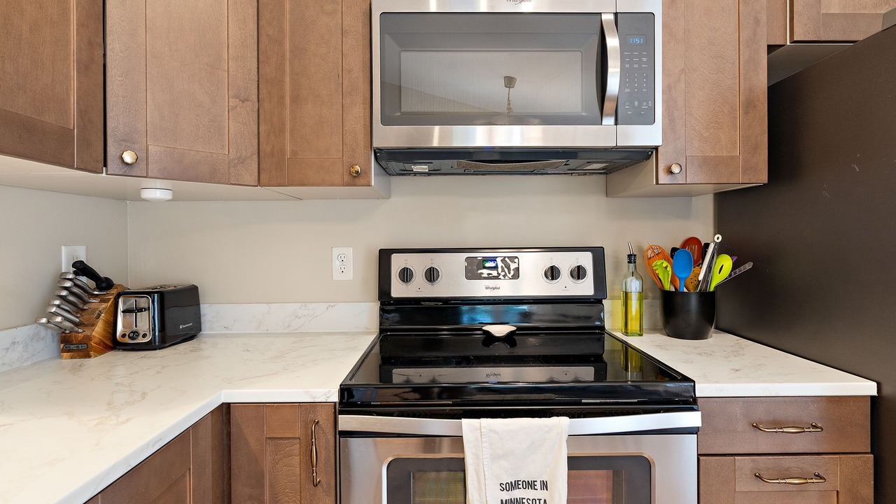Photo of Kitchen in Summit - University