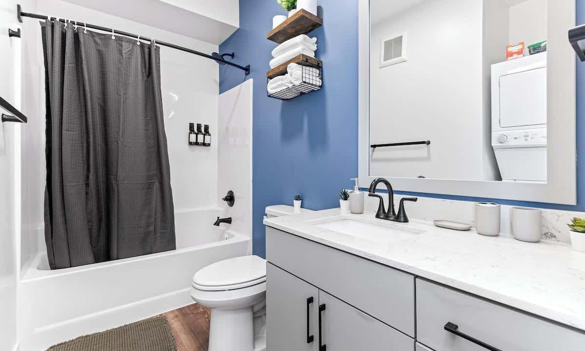 Photo of Bathroom in Uptown