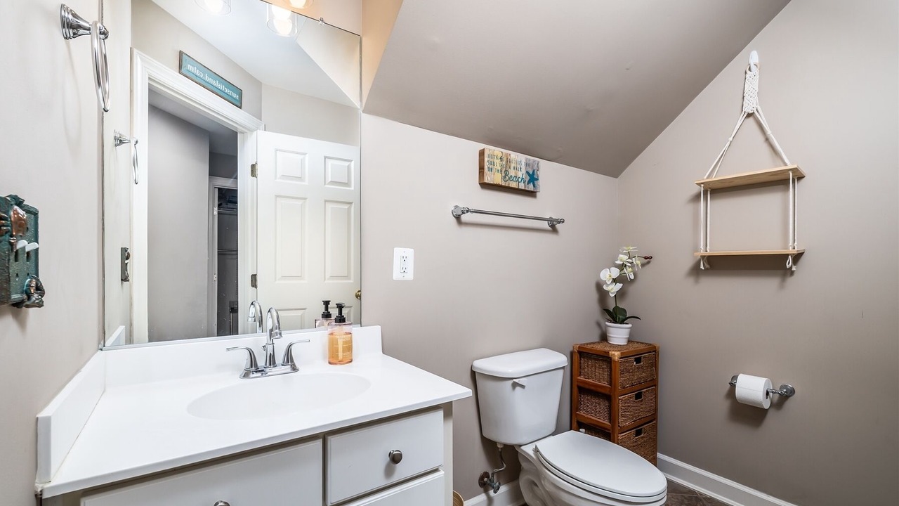Photo of Bathroom in Sunset Island