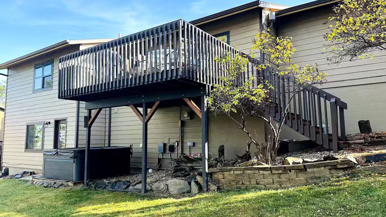 Photo of Outdoor in Colonial Pine Hills