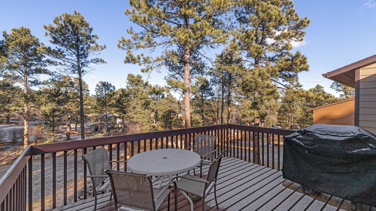 Photo of Outdoor in Colonial Pine Hills