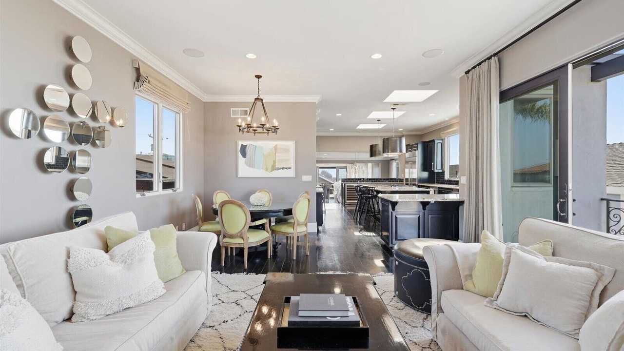 Photo of Livingroom in The Strand