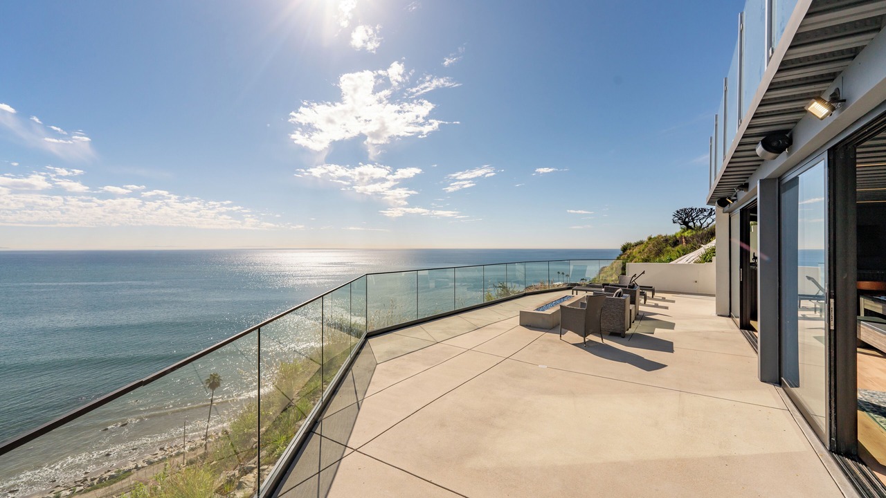 Photo of Patio Balcony in Malibu