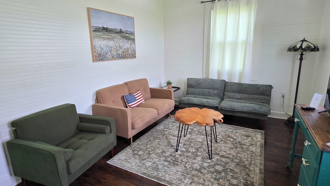 Photo of Livingroom in Supreme