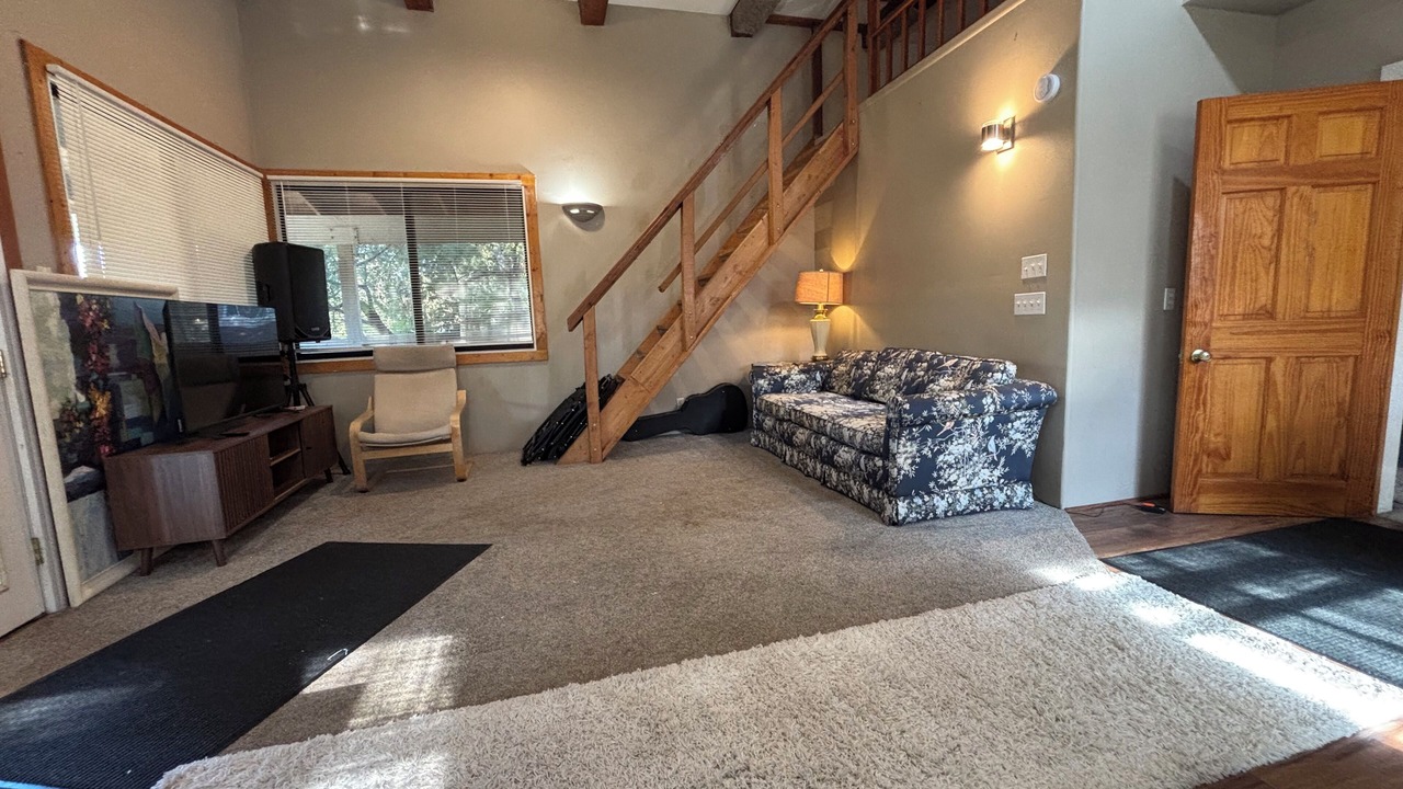 Photo of Livingroom in Oak View
