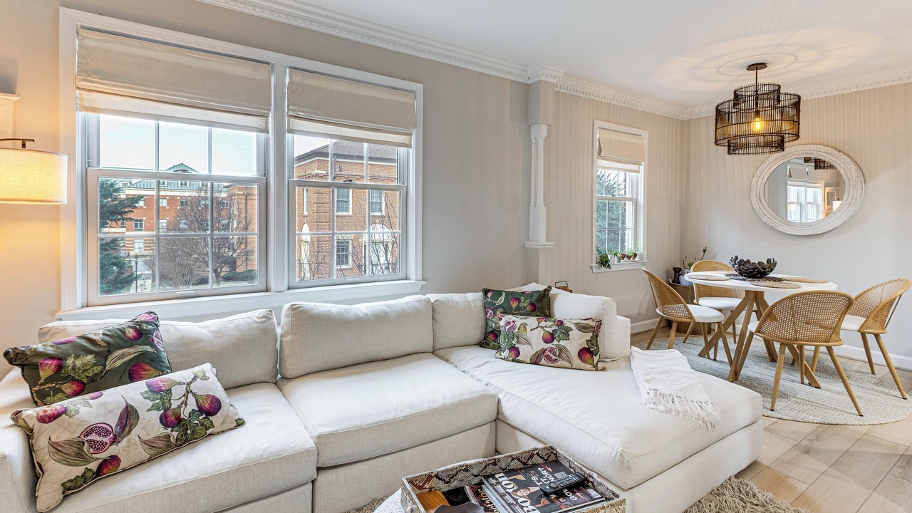 Photo of Livingroom in Old Town North