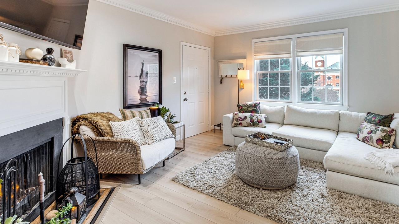 Photo of Livingroom in Old Town North