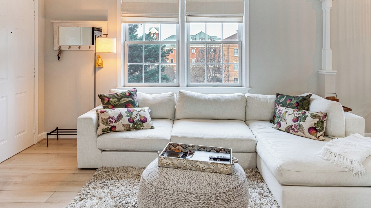 Photo of Livingroom in Old Town North