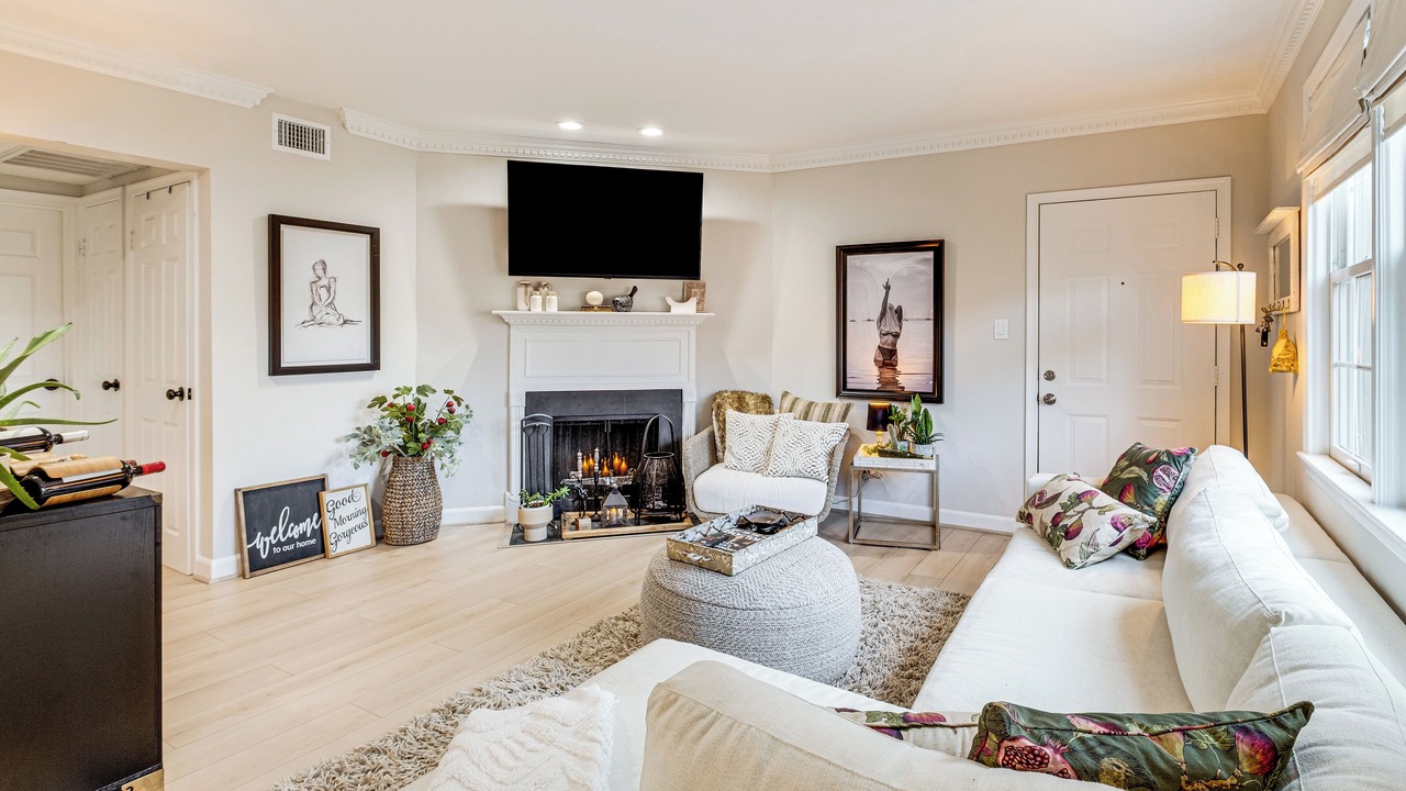 Photo of Livingroom in Old Town North
