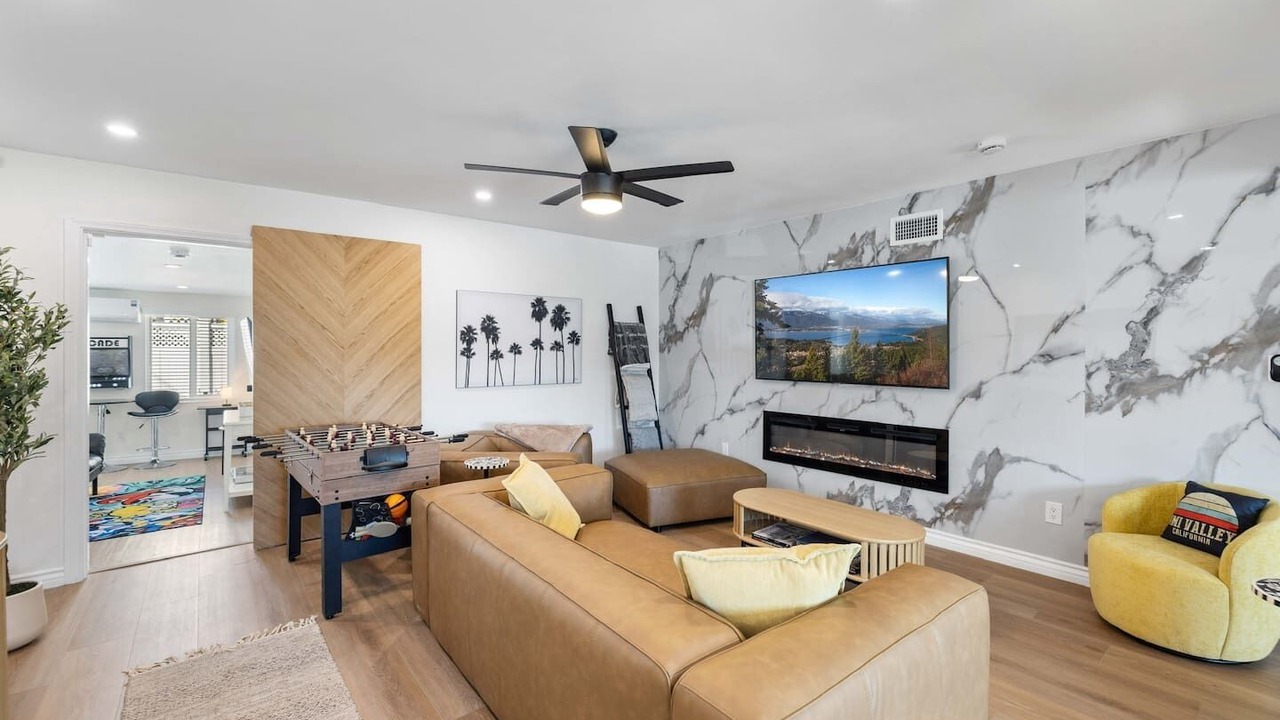 Photo of Livingroom in Simi Valley