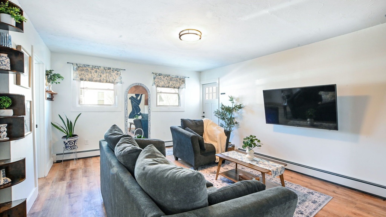 Photo of Livingroom in New Bedford