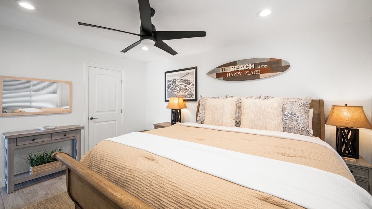 Photo of Bedroom in Balboa Peninsula