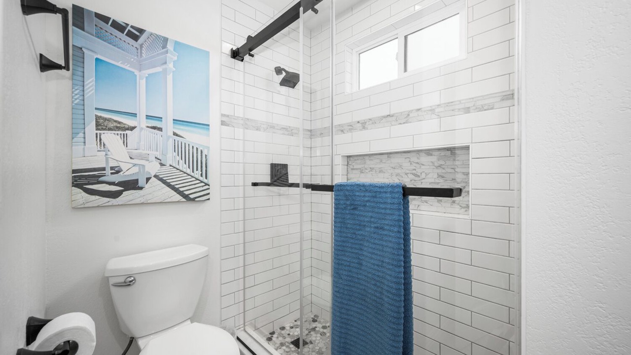 Photo of Bathroom in Balboa Peninsula