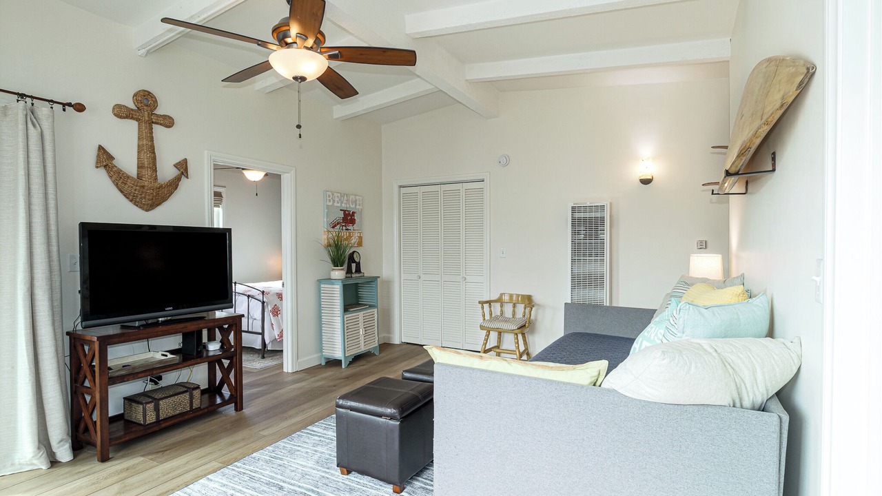 Photo of Livingroom in Silver Strand