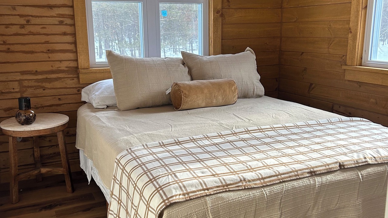 Photo of Bedroom in Nekoosa
