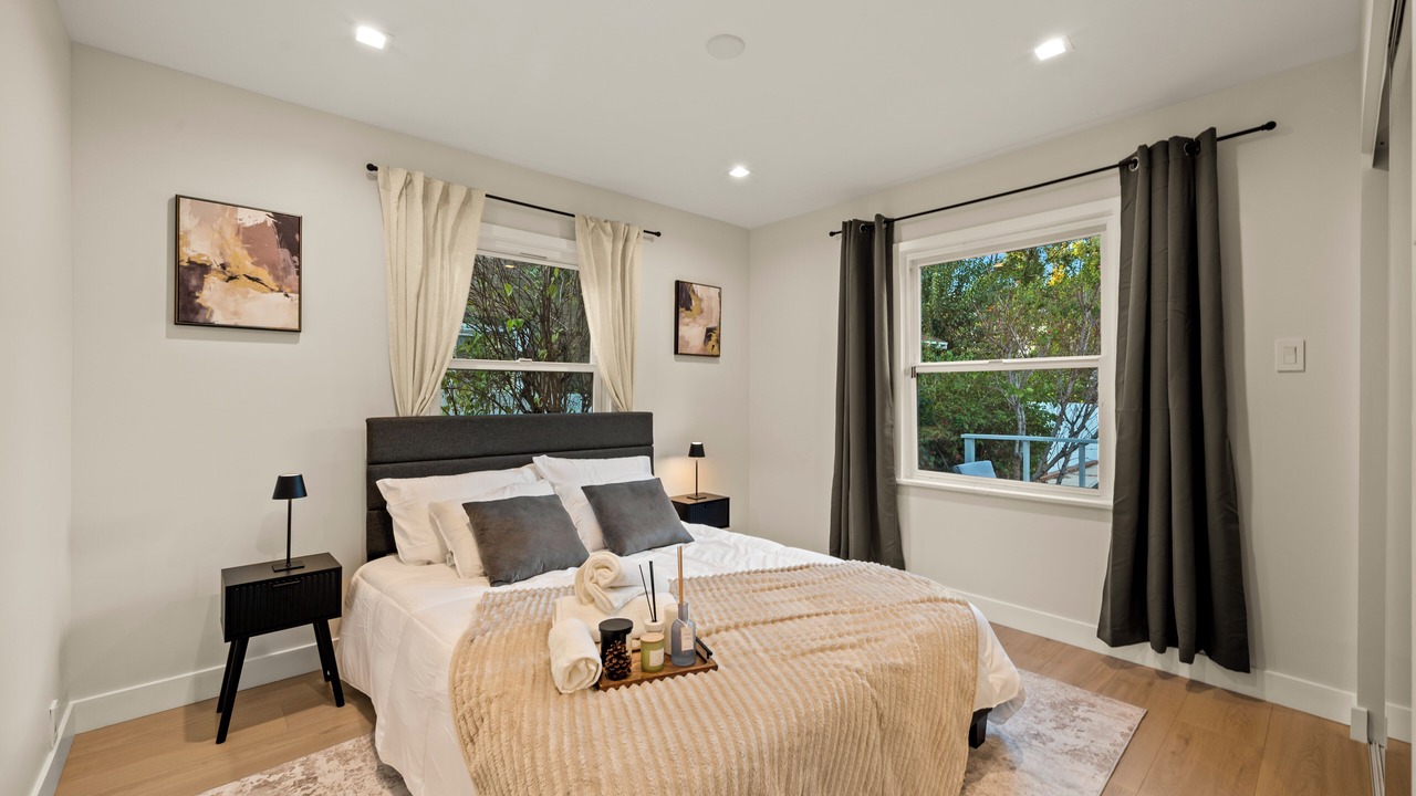Photo of Bedroom in Woodland Hills