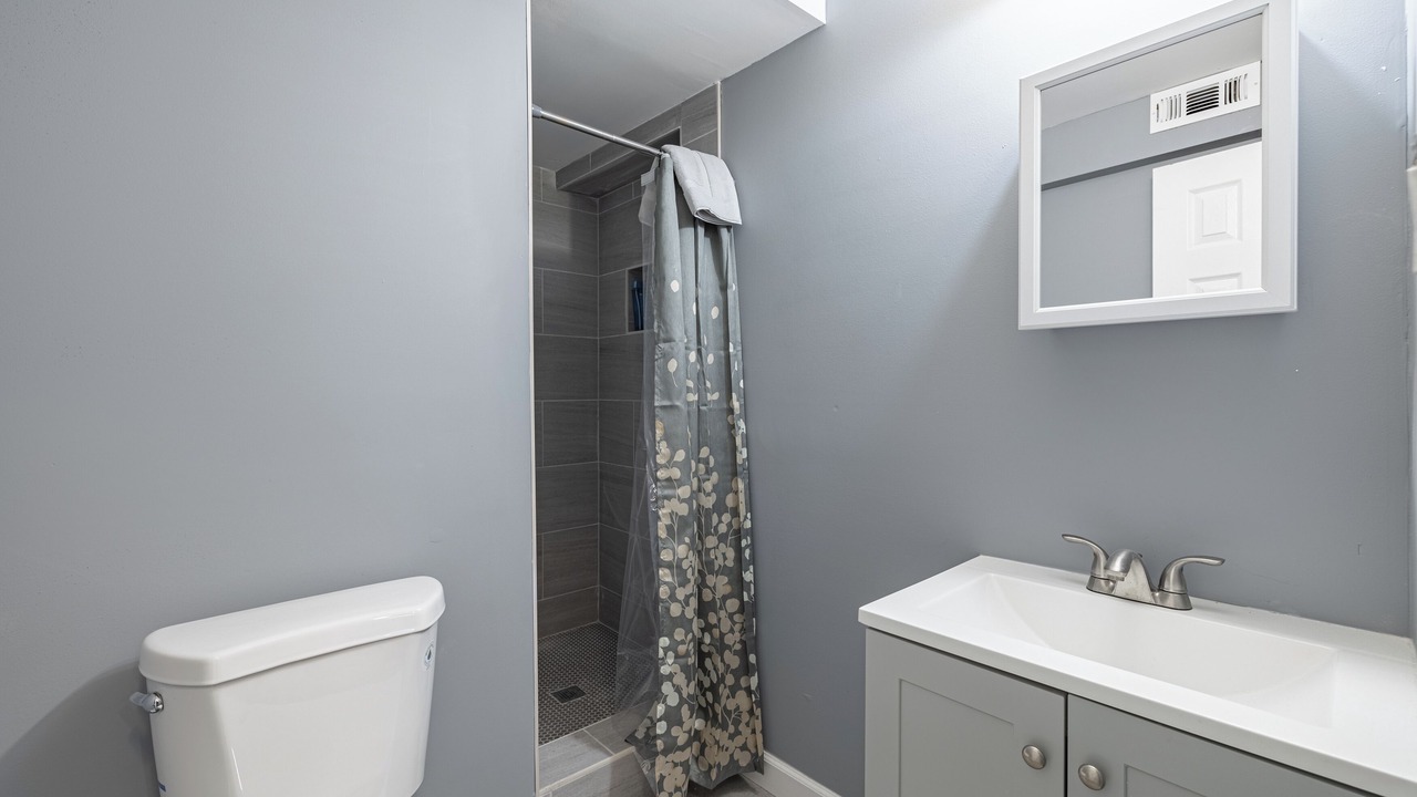Photo of Bathroom in Anacostia