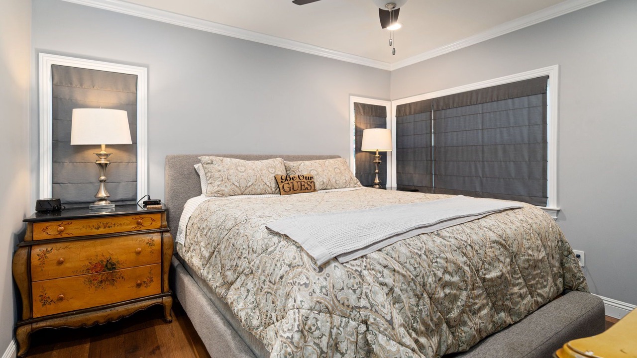 Photo of Bedroom in Lakewood Village