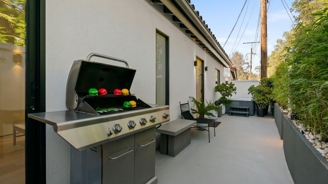 Photo of Bedroom in Hollywood Hills West