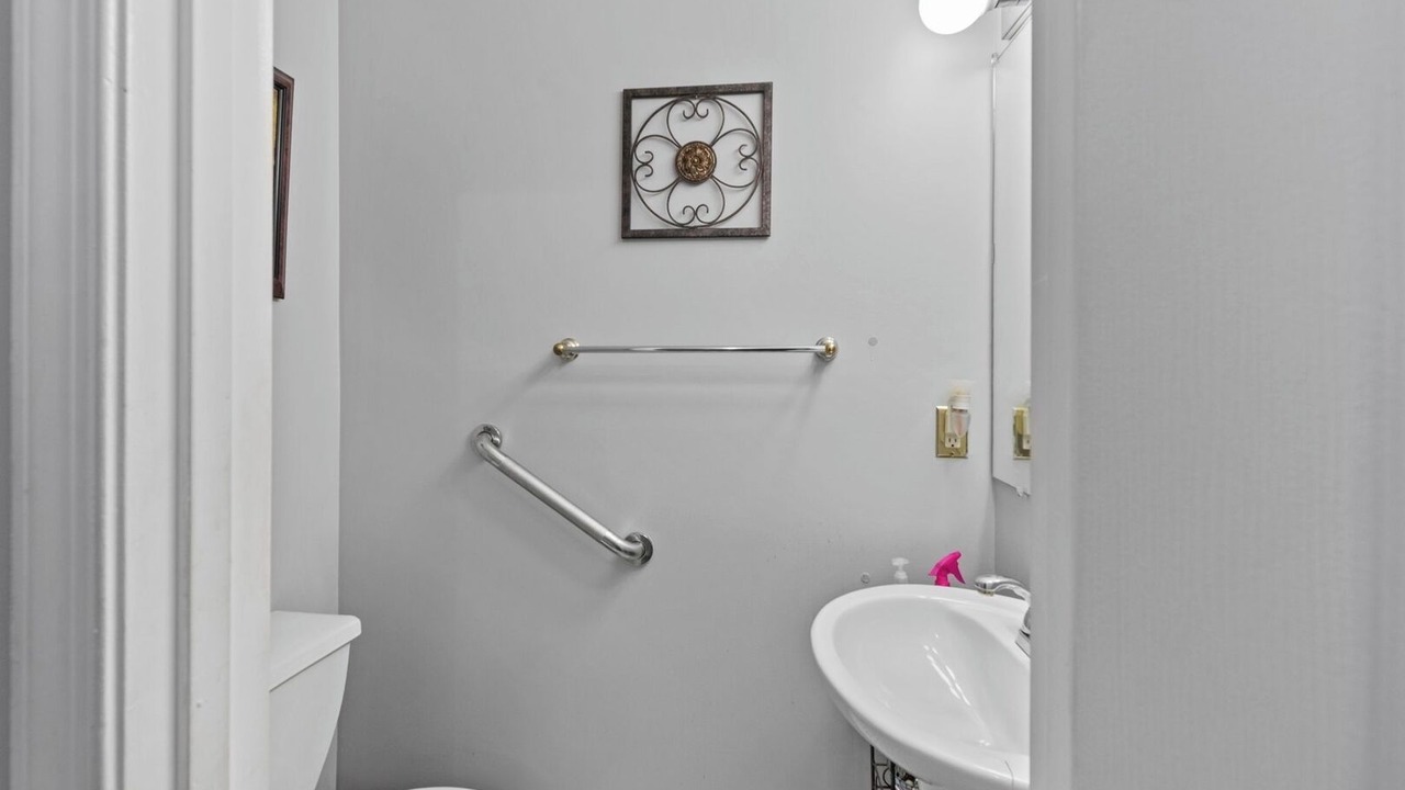 Photo of Bathroom in Bel Air South