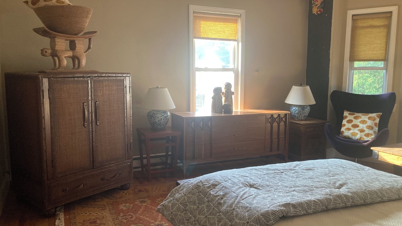 Photo of Bedroom in Roxbury