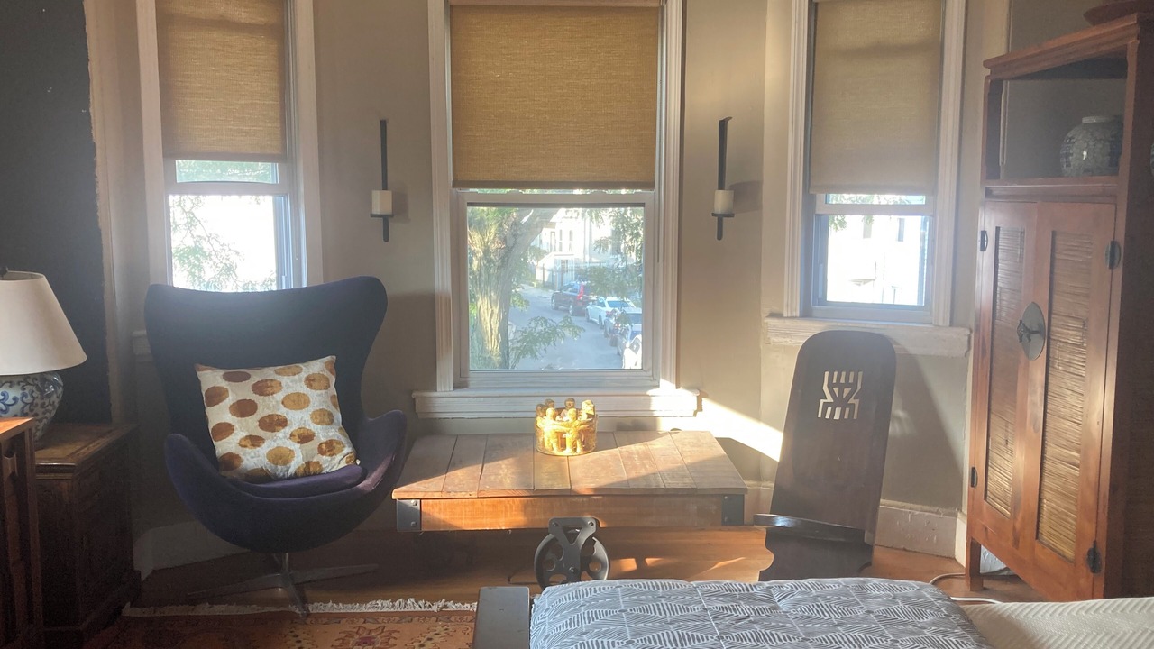 Photo of Bedroom in Roxbury