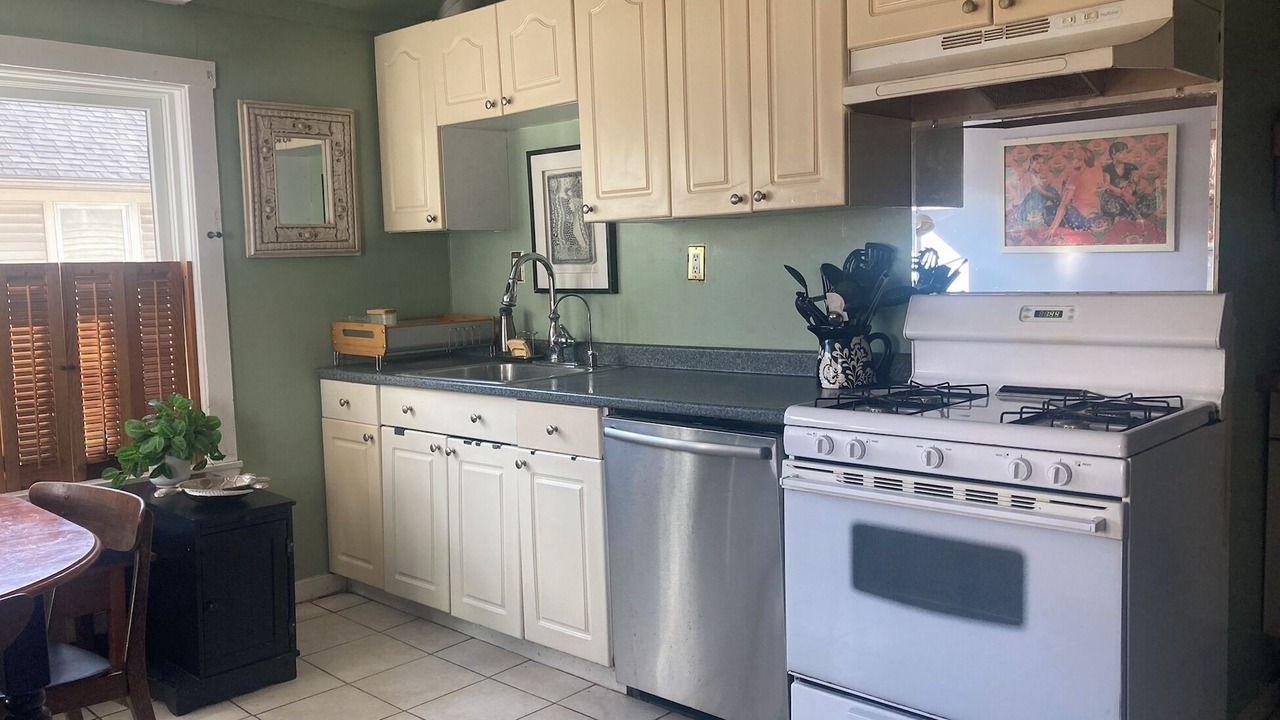 Photo of Kitchen in Roxbury